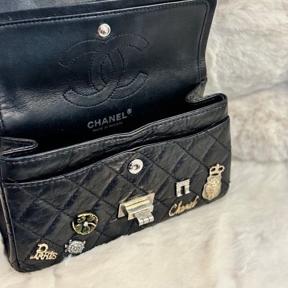 Chanel Lucky Charms 2.55 Reissue Flap Bag (size 224) - Picture 12 of 15